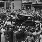 Hyde begins his first journey under cavalry escort to his new home at Áras an Uachtaráin.