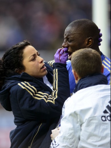 VIDEO: Demba Ba breaks his nose