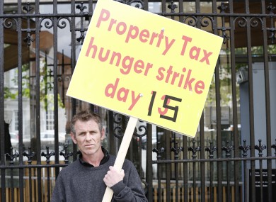 Rochford during his hunger strike, outside the Dáil